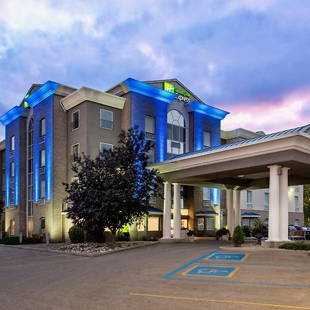 Holiday Inn Express Hotel & Suites Saskatoon By Ihg Εξωτερικό φωτογραφία