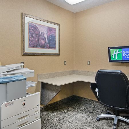 Holiday Inn Express Hotel & Suites Saskatoon By Ihg Εξωτερικό φωτογραφία