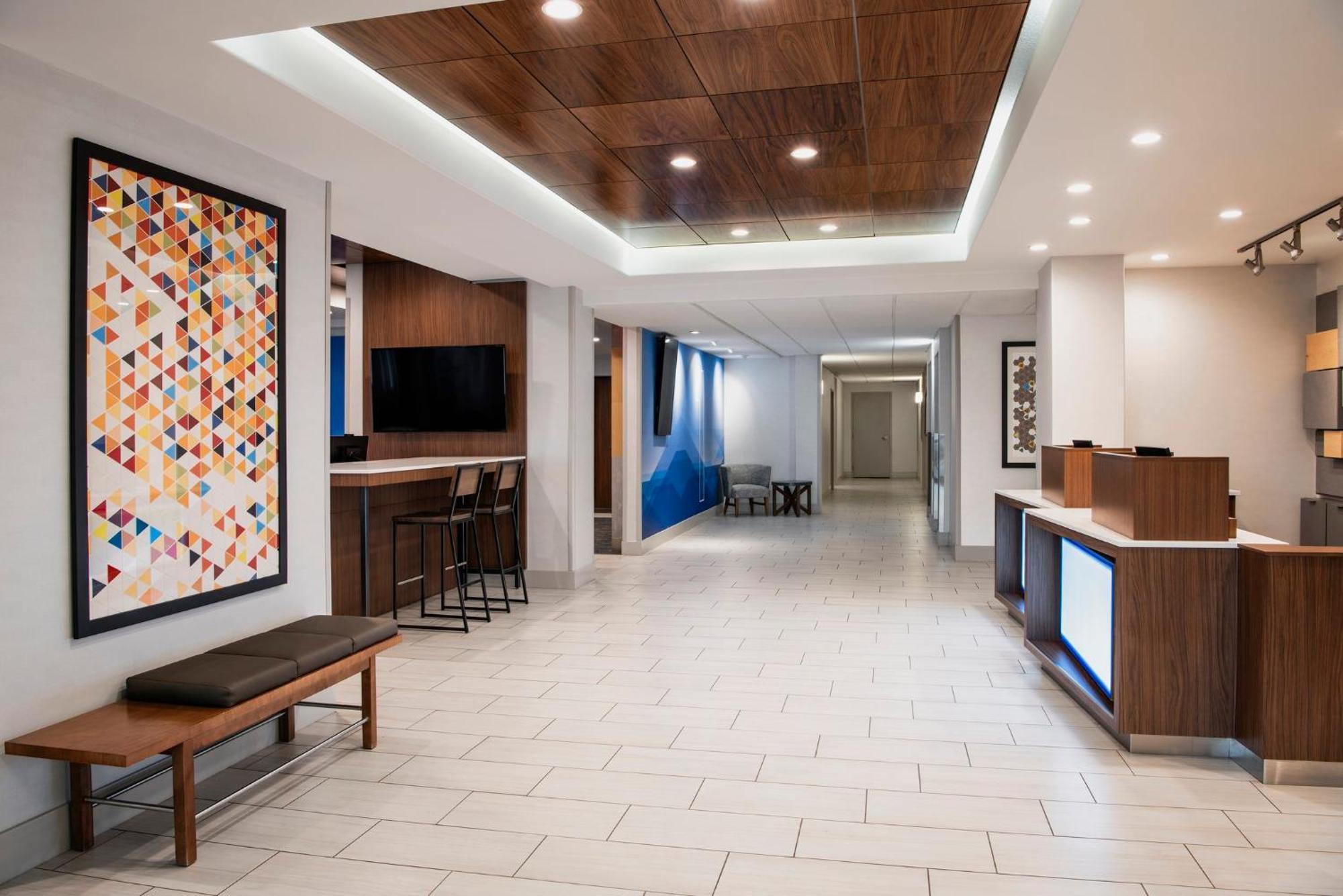 Holiday Inn Express Hotel & Suites Saskatoon By Ihg Εξωτερικό φωτογραφία